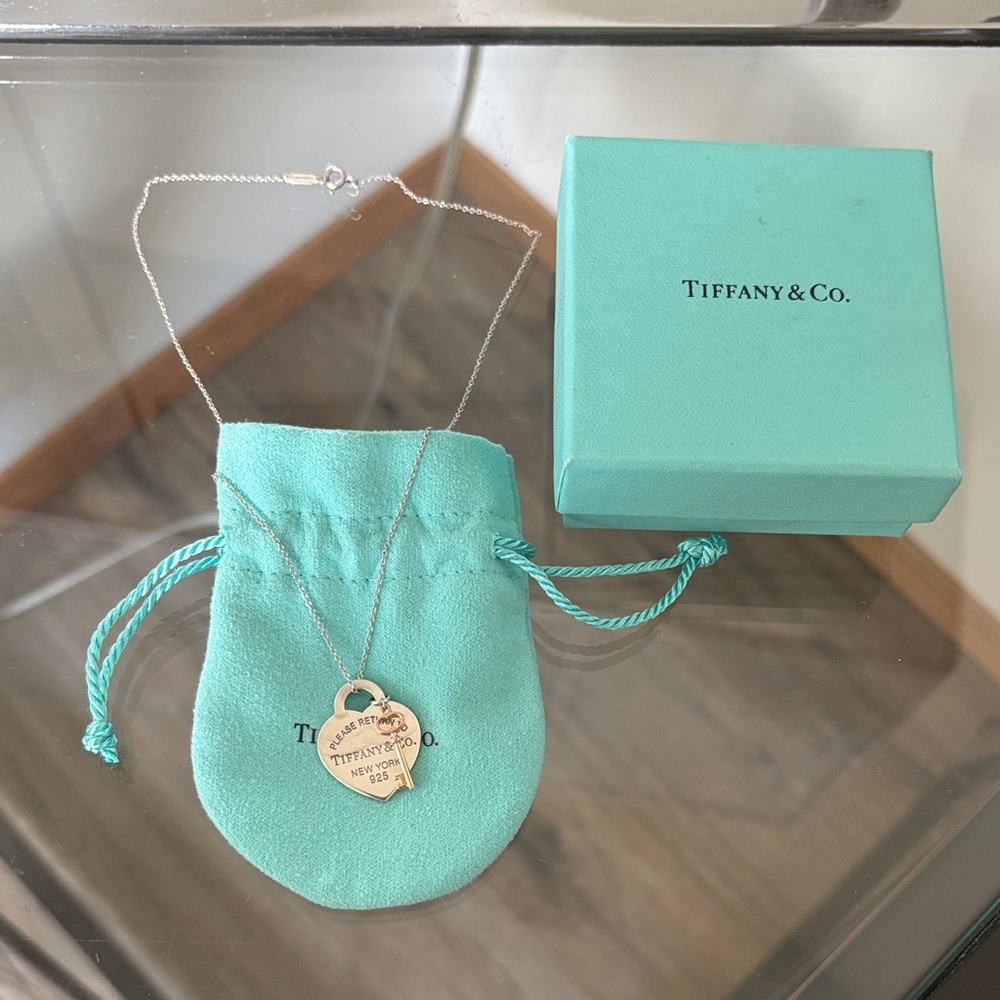 Return to Tiffany & Co. Heart & Rubedo Key Pendant and 16" chain Silver Necklace